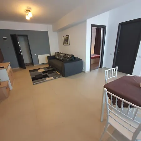 Green Apartment